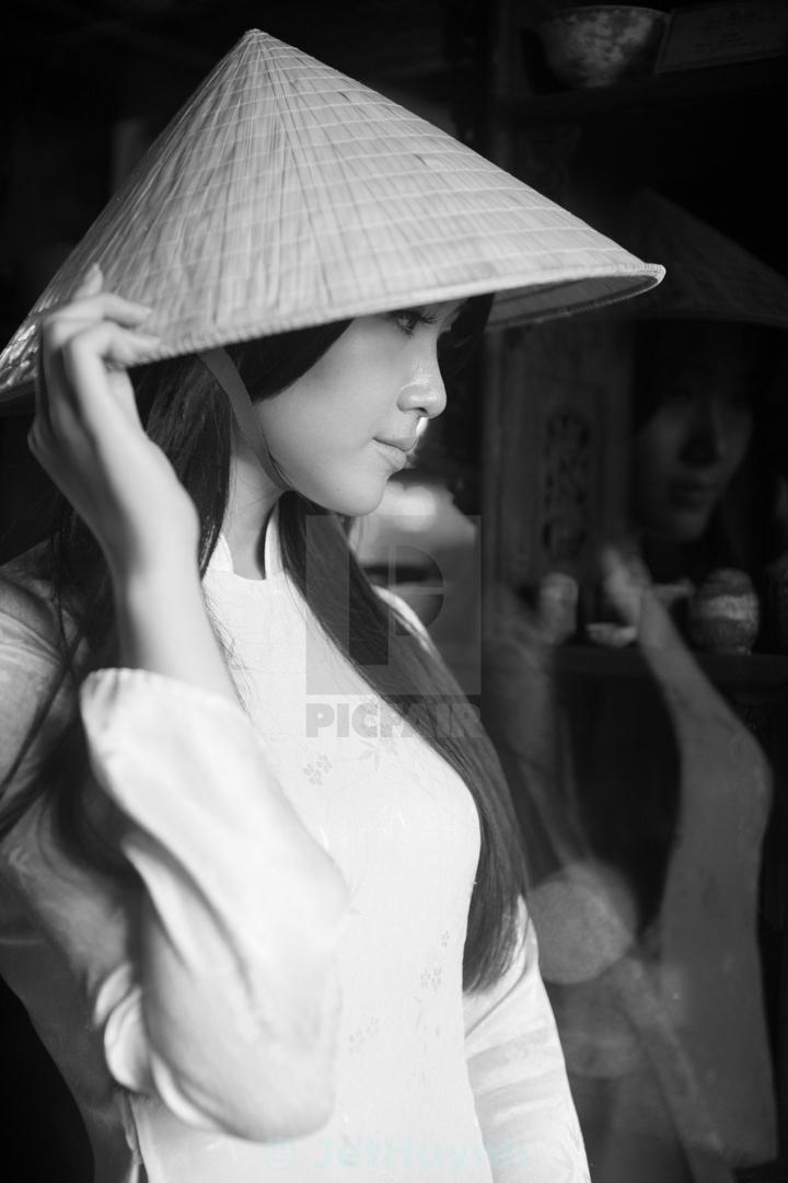 HOT: Tiểu Yến Tử - Hạ Tử Vy - - Cảm hứng video marketing từ Hotspot Matrix