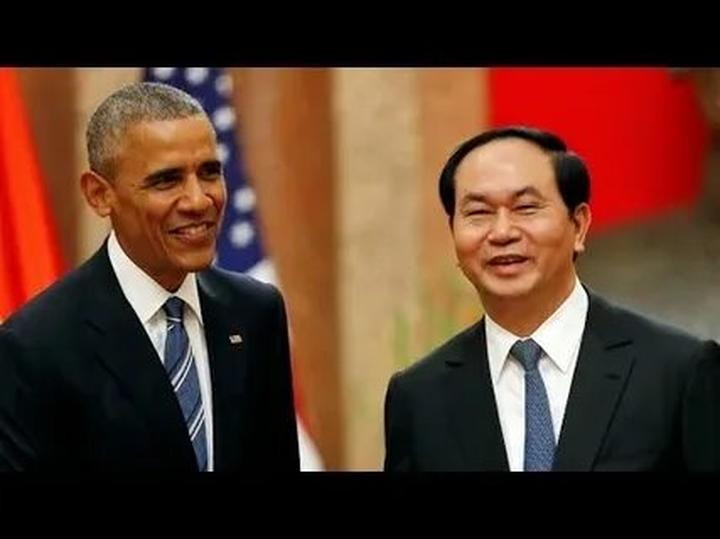 Nội dung: Mùa hè đang đầy vui vẻ với những xu hướng mới, và Huda Ice Twist đang chinh